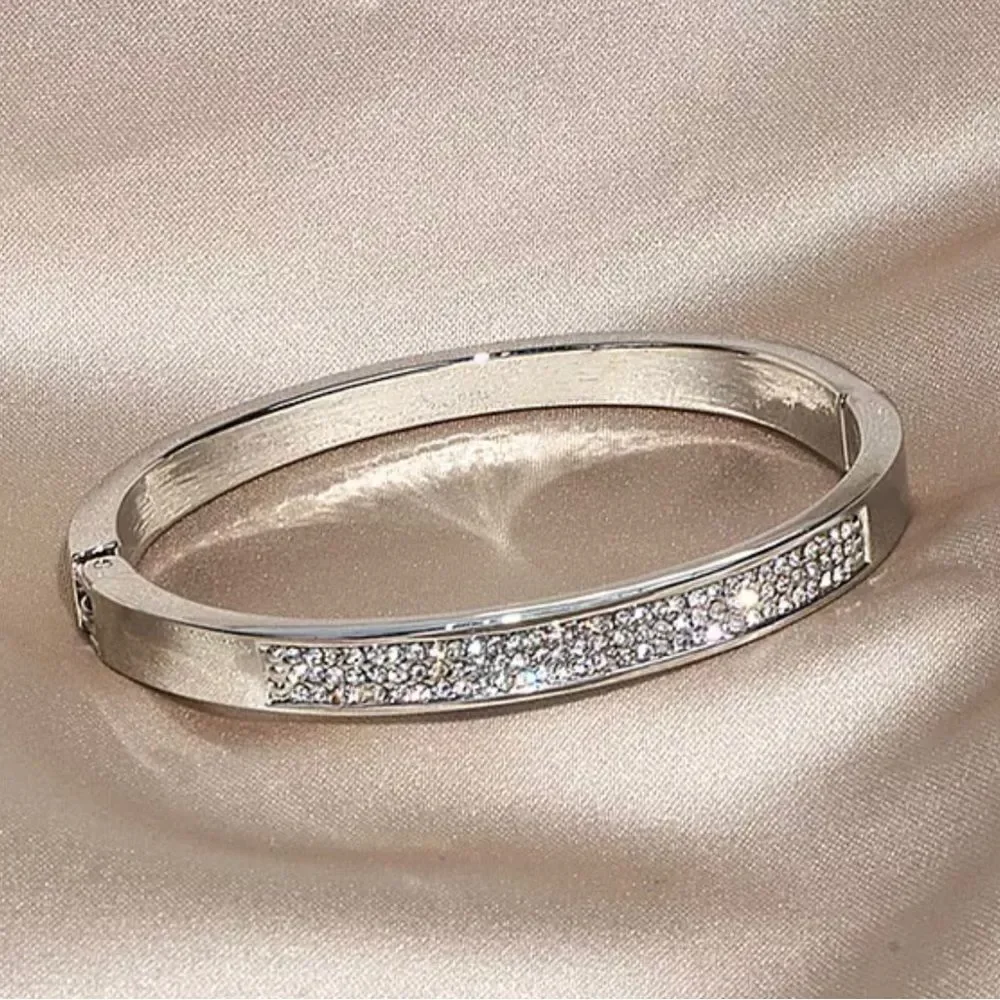 CRYSTAL CUFF BANGLE BRACELET GOLD OR SILVER‎